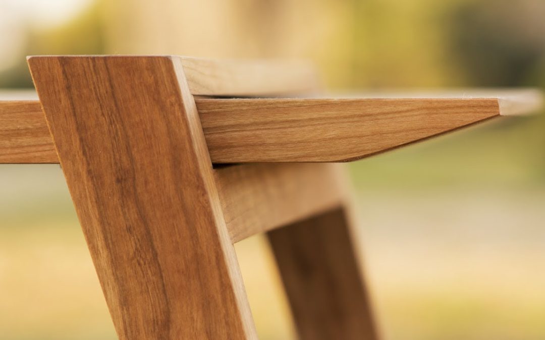 Designing and Building a Modern Bench – Woodworking Projects