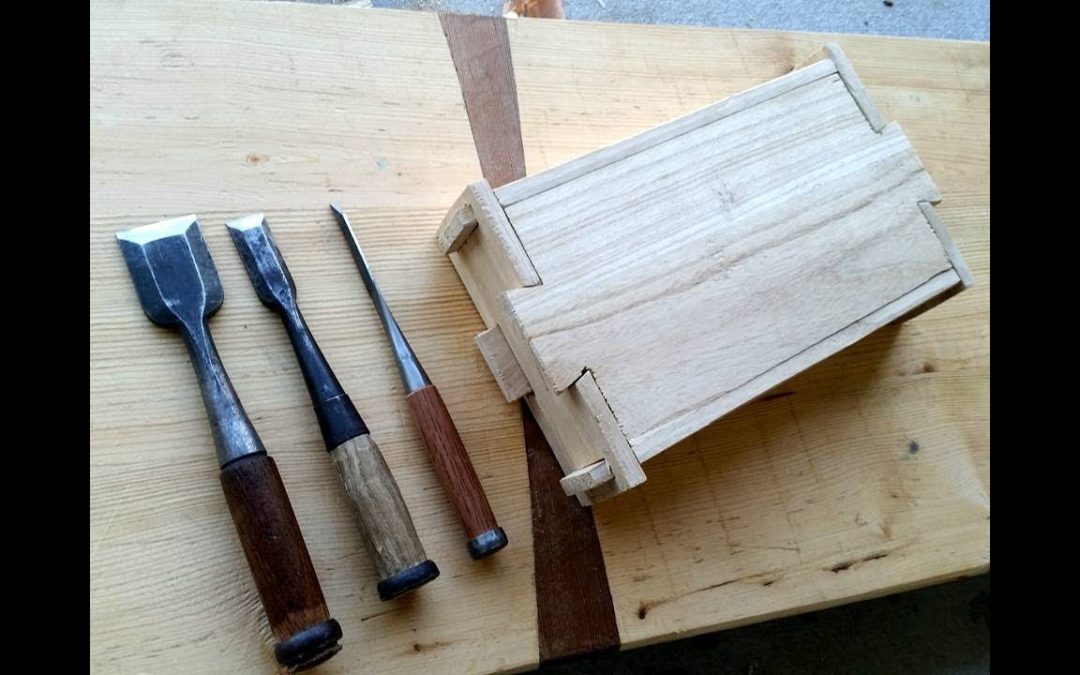 Beginning Japanese Woodworking || Making a Chisel Box