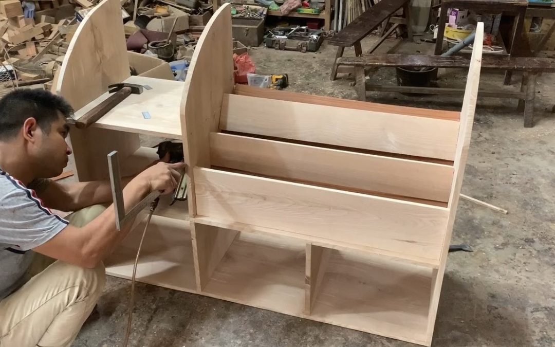 Woodworking Project – How To Build a Wooden Bookcase Easy