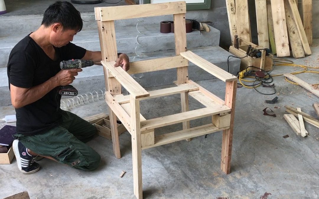 Amazing Design Ideas Woodworking Project Cheap // Build Outdoor Chair From Old Pallets – DIY!