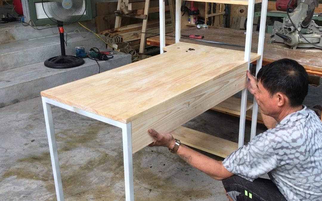 Great Woodworking Project // Extremely Easy And Modern Way To Make A Computer Desk –  DIY!