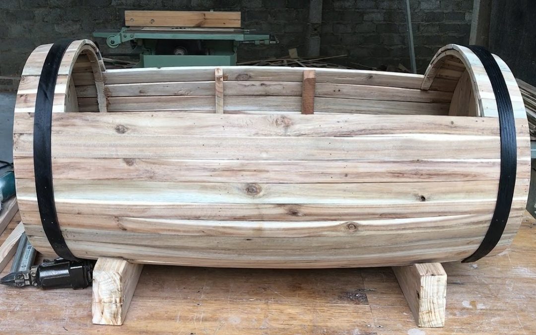Amazing Creative Woodworking Idea // How To Build A Garden Bench With Tree Planting –  DIY!